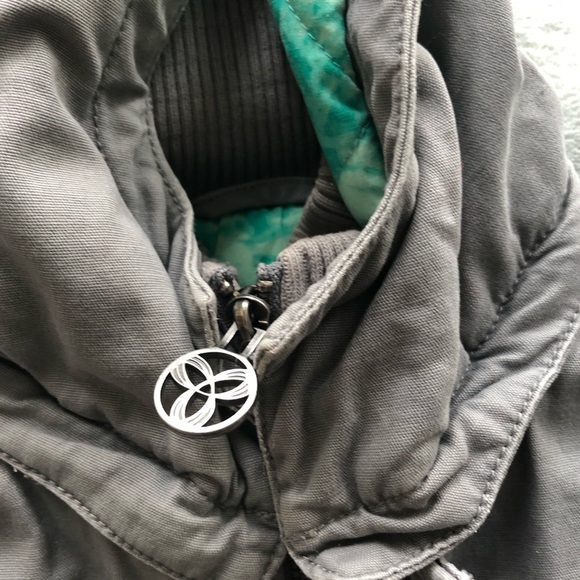 TNA Jacket - Picture 9 of 16